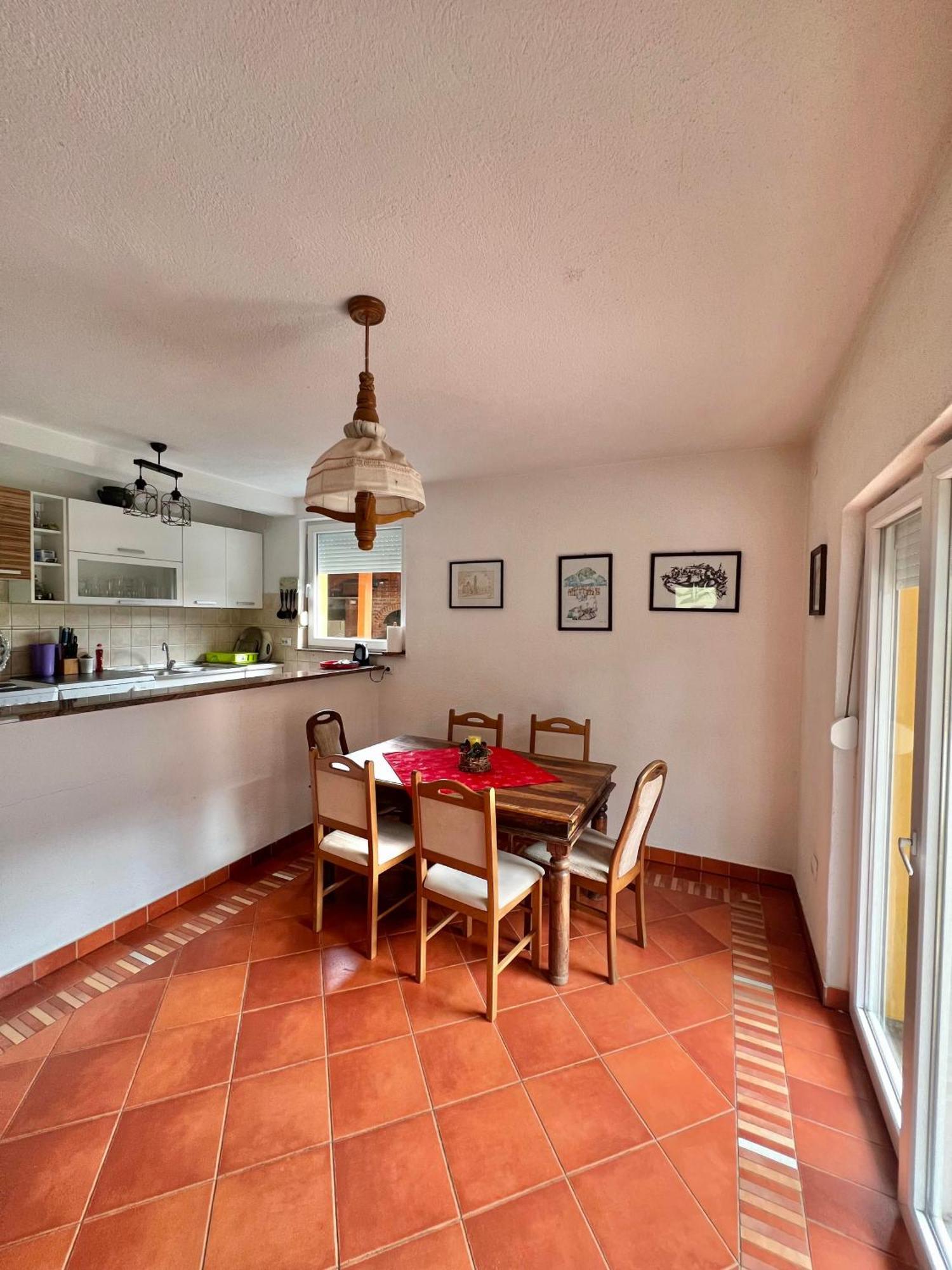 Holiday Homer Kuca Na Obali Vrbasa Banja Luka Extérieur photo